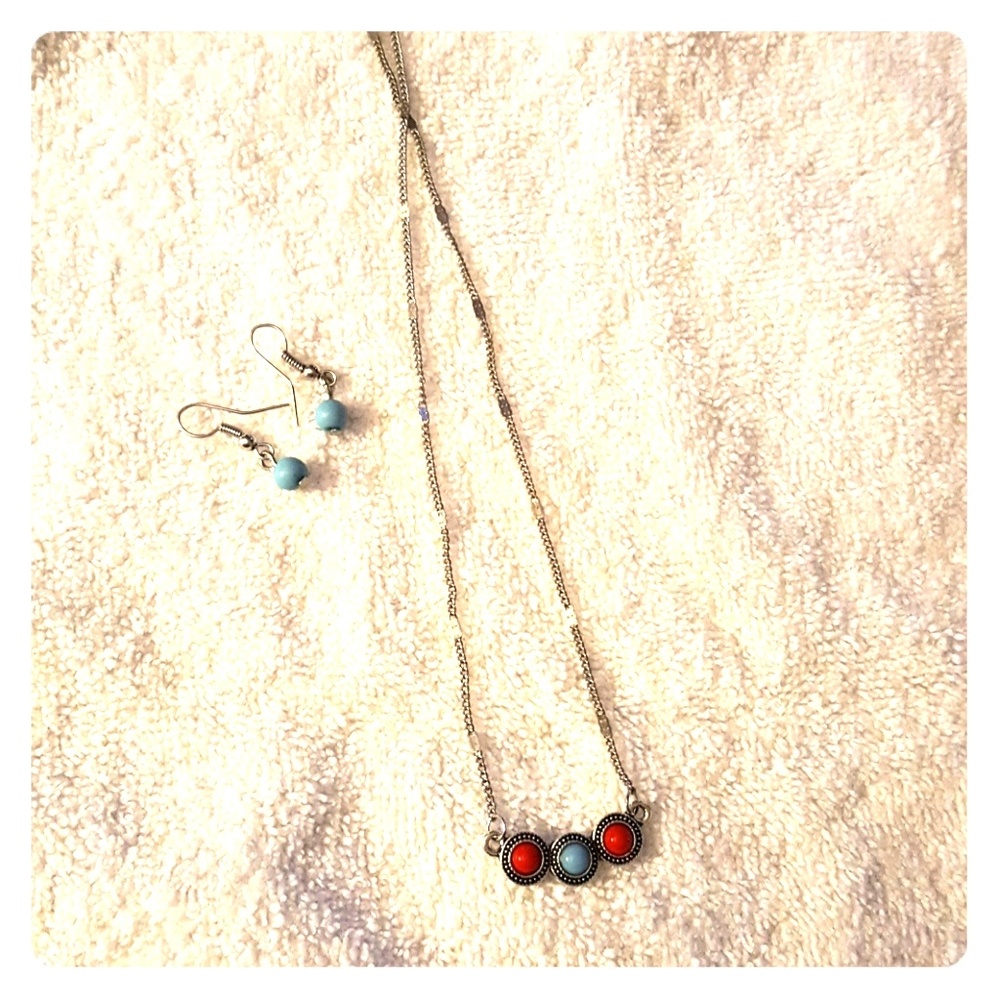 Paparrazi Necklace & Earring Set